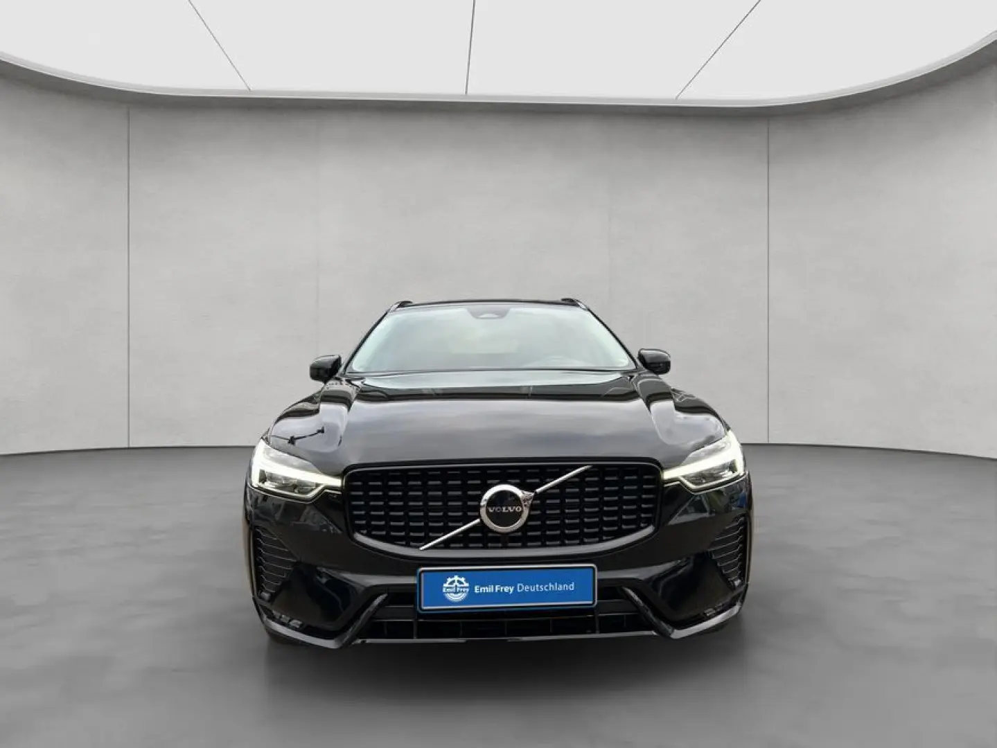 XC60 2.0 B4 D AWD Plus Dark