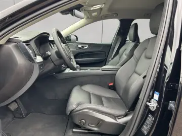 XC60 2.0 B4 D AWD Plus Dark