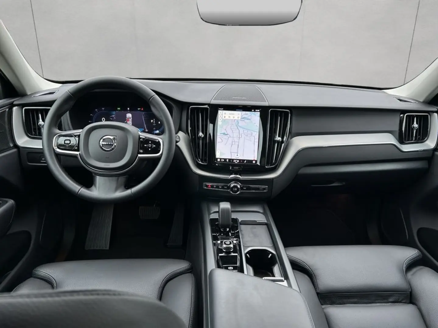 XC60 2.0 B4 D AWD Plus Dark