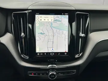 XC60 2.0 B4 D AWD Plus Dark