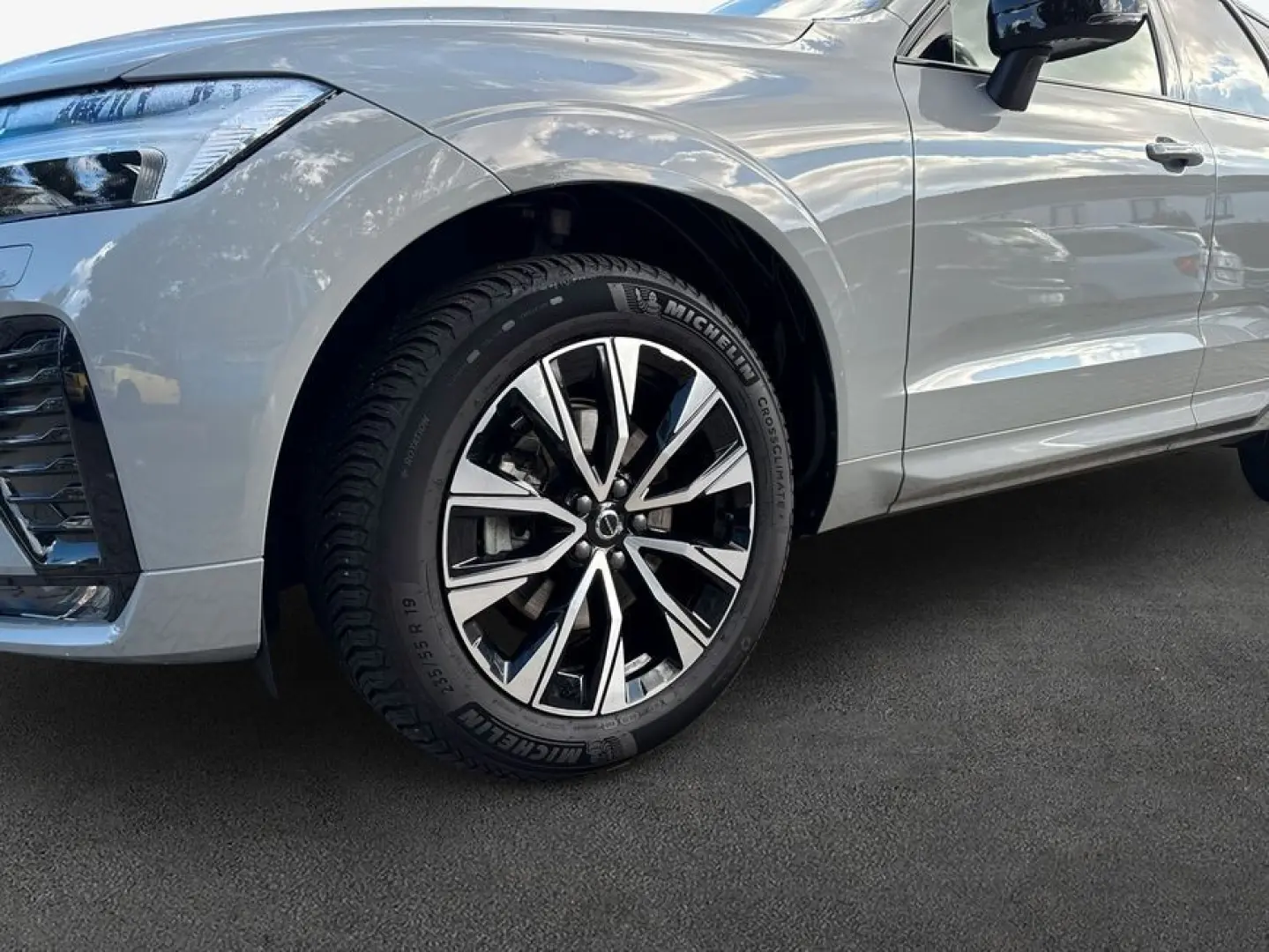 XC60 B5 B AWD Plus Dark