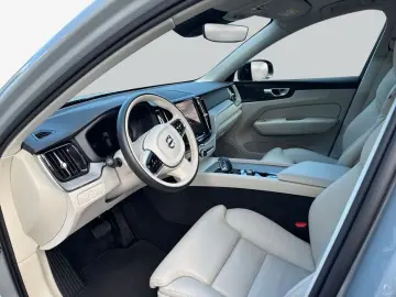 XC60 B5 B AWD Plus Dark