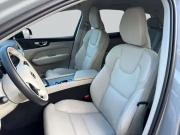 XC60 B5 B AWD Plus Dark