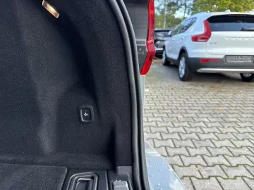 XC60 B5 B AWD Plus Dark