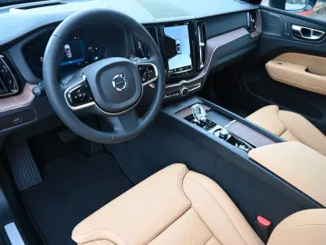 XC60 B4D AWD Ultimate Dark 360 Cristal AirSusp HK