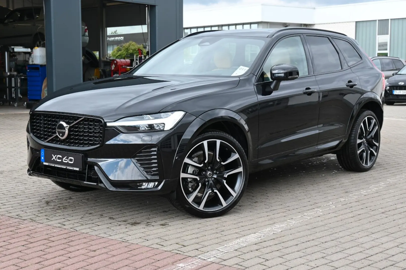 XC60 B4D AWD Ultimate Dark 360 Cristal AirSusp HK
