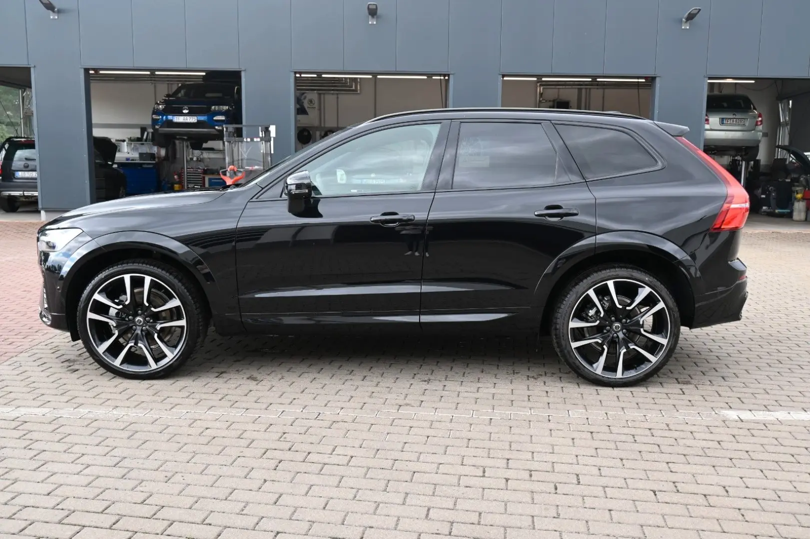 XC60 B4D AWD Ultimate Dark 360 Cristal AirSusp HK