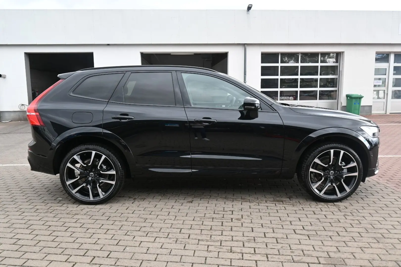 XC60 B4D AWD Ultimate Dark 360 Cristal AirSusp HK