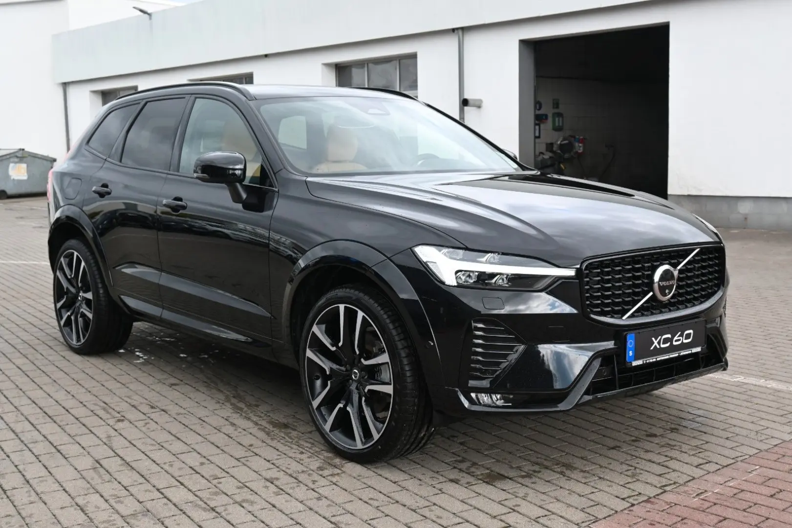 XC60 B4D AWD Ultimate Dark 360 Cristal AirSusp HK
