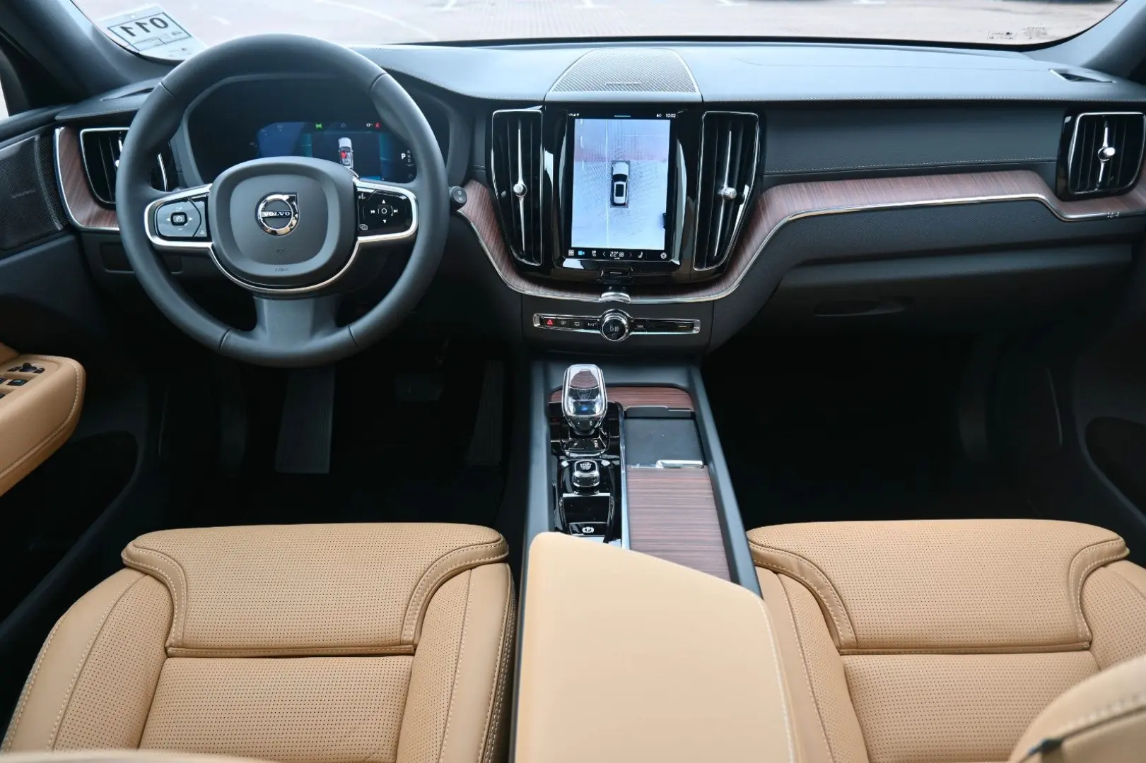 XC60 B4D AWD Ultimate Dark 360 Cristal AirSusp HK
