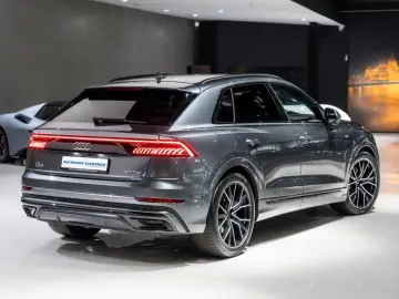 Q8 50TDI quattro S-LINE HD-MATRIX B&O PANO 22 LM