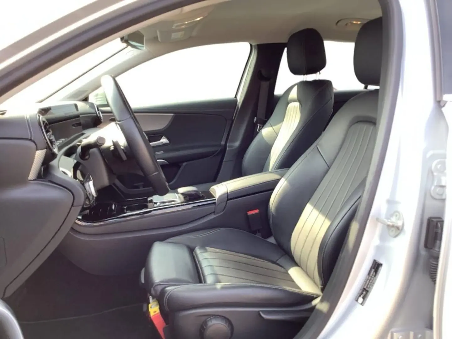 A 250 e Limousine HUD Leder KeyLess ParkAss. LM