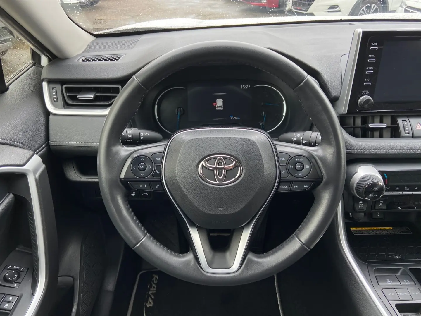 Toyota RAV 4 Hybrid Team Deutschland LED CAM