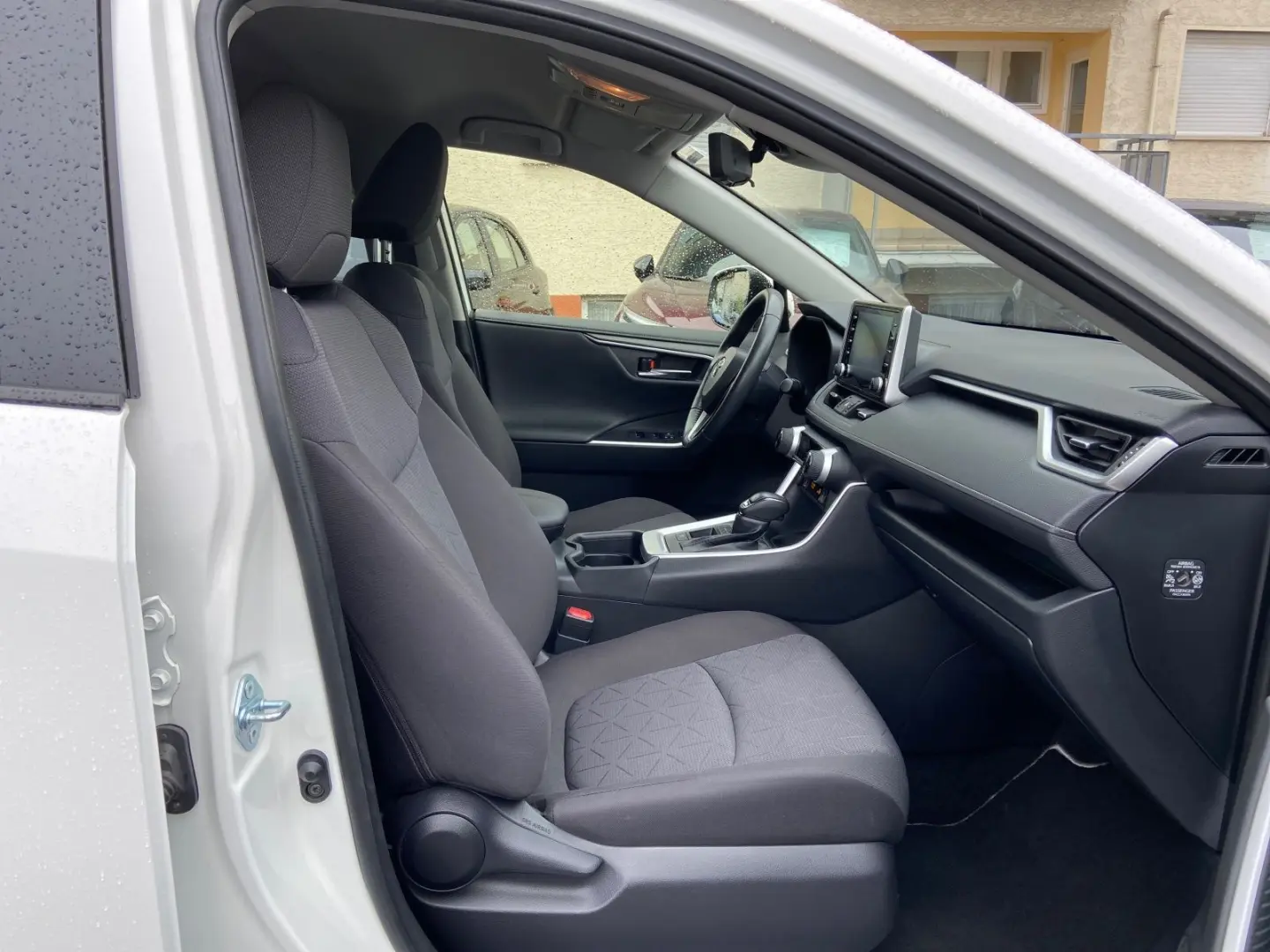 Toyota RAV 4 Hybrid Team Deutschland LED CAM