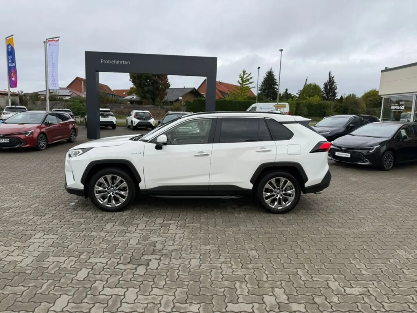 RAV 4 2.5 4x4 Hybrid Lounge Pano   AHK