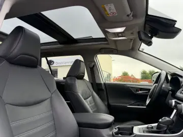RAV 4 2.5 4x4 Hybrid Lounge Pano   AHK