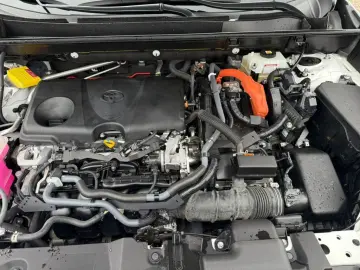 RAV 4 2.5 4x4 Hybrid Lounge Pano   AHK