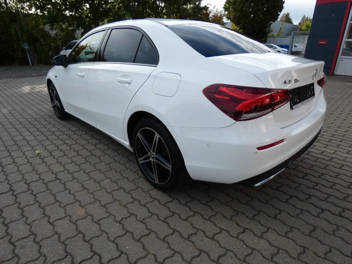 A 250 e A -Klasse Lim. LED NAVI PDC ALU