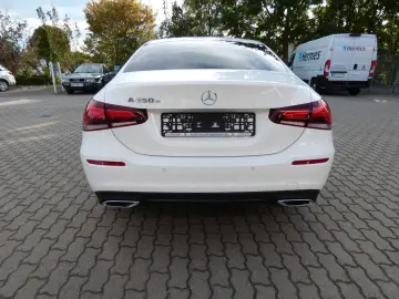 A 250 e A -Klasse Lim. LED NAVI PDC ALU