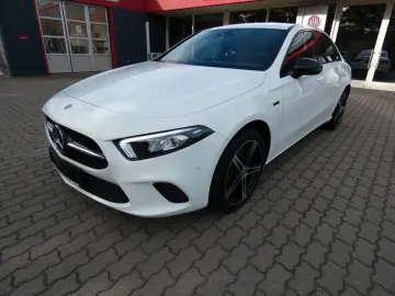 A 250 e A -Klasse Lim. LED NAVI PDC ALU