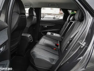 Peugeot 3008 Hybrid 225 e-EAT8 Allure Pack