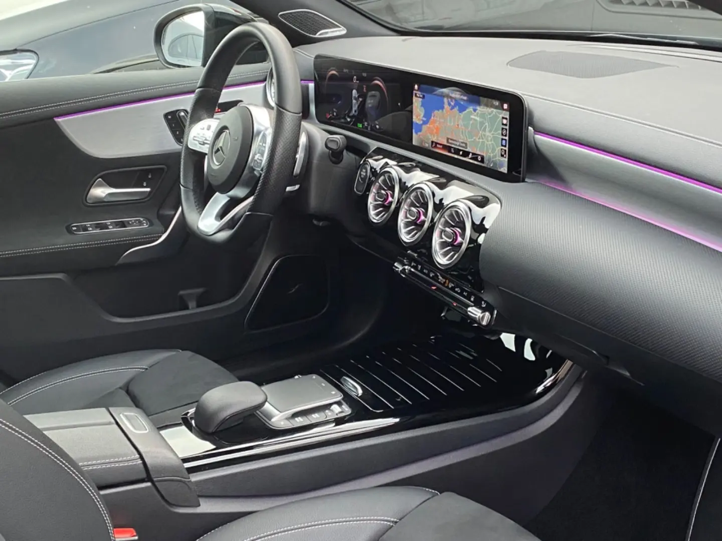 A250e AMG Limo EDITION Panorama_Memory_360_Sound