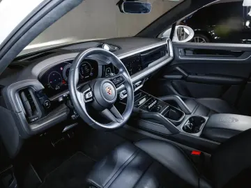 Cayenne Turbo E-Hybrid Panorama Sportabgasanlage