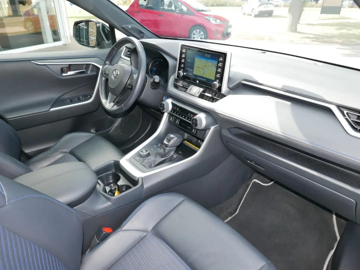 RAV 4 Hybrid 4x4 Style Selection AWD LED ACC