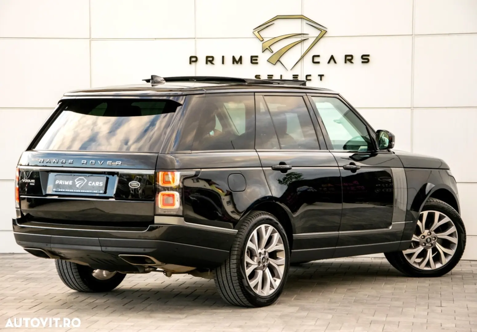 Land Rover Range Rover P400E Vogue