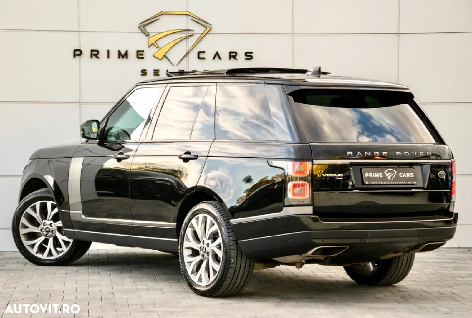 Land Rover Range Rover P400E Vogue