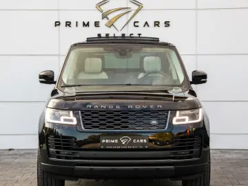 Land Rover Range Rover P400E Vogue