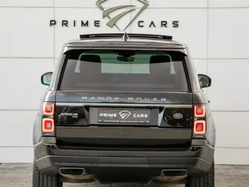 Land Rover Range Rover P400E Vogue