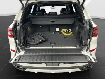 X5 xDrive45e