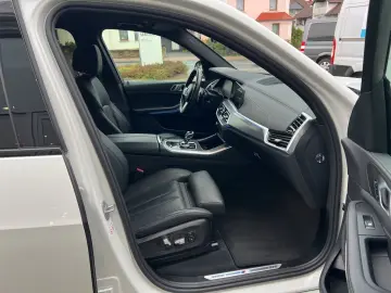 X5 xDrive45e