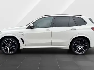 X5 xDrive45e