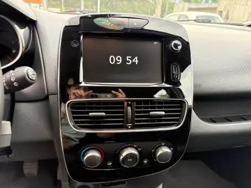 Renault Clio Estate TCe Zen