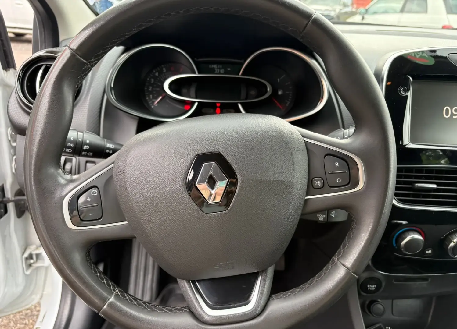 Renault Clio Estate TCe Zen