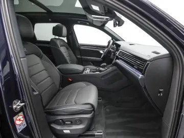 Volkswagen Touareg V6 4M R-Line Black Style Panoramic
