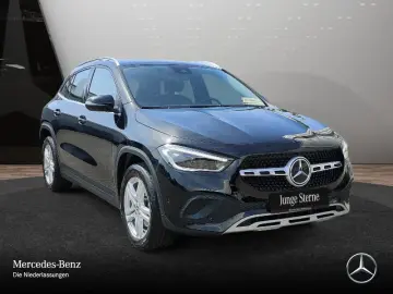 GLA 200 d 4M Style Offroad Mbeam AHK Kam EasyP