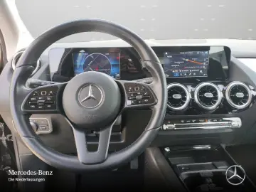 GLA 200 d 4M Style Offroad Mbeam AHK Kam EasyP