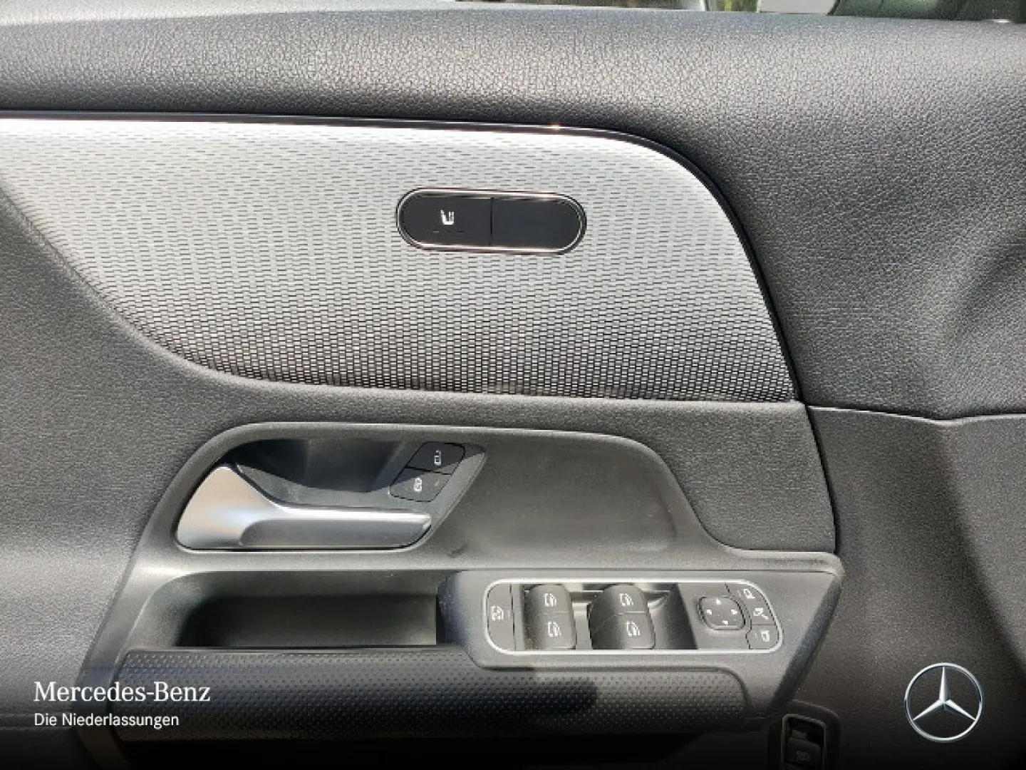 GLA 200 d 4M Style Offroad Mbeam AHK Kam EasyP