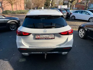 GLA 200 d TOTWINKEL MULTIBEAM AHK SPURHALTE