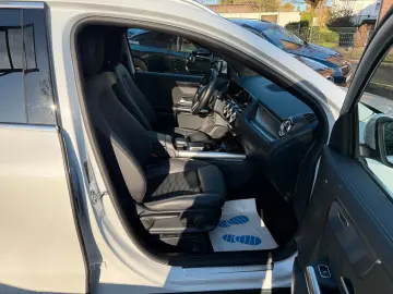 GLA 200 d TOTWINKEL MULTIBEAM AHK SPURHALTE