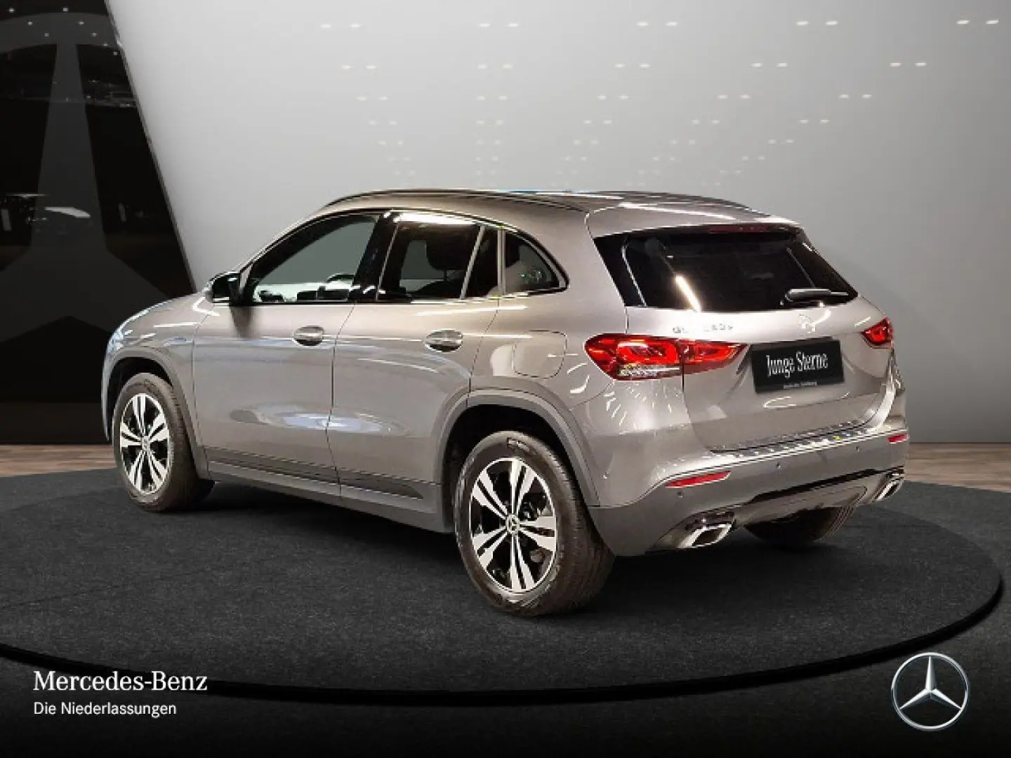 GLA 250 e Progr Night MBeam AHK MBUX HiEnd Kam