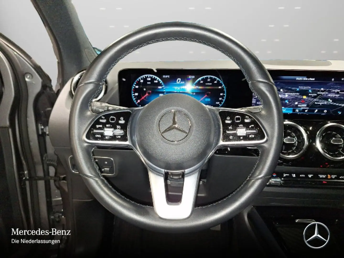 GLA 250 e Progr Night MBeam AHK MBUX HiEnd Kam