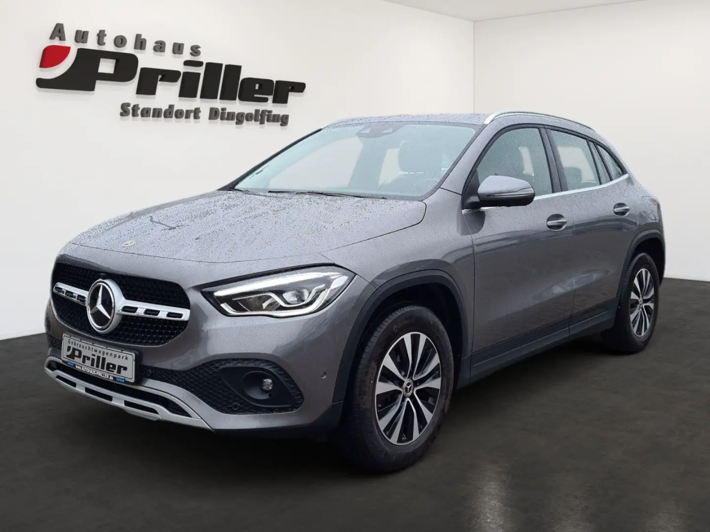 GLA 250 Style DAB NAVI LED Park-Paket Burmester