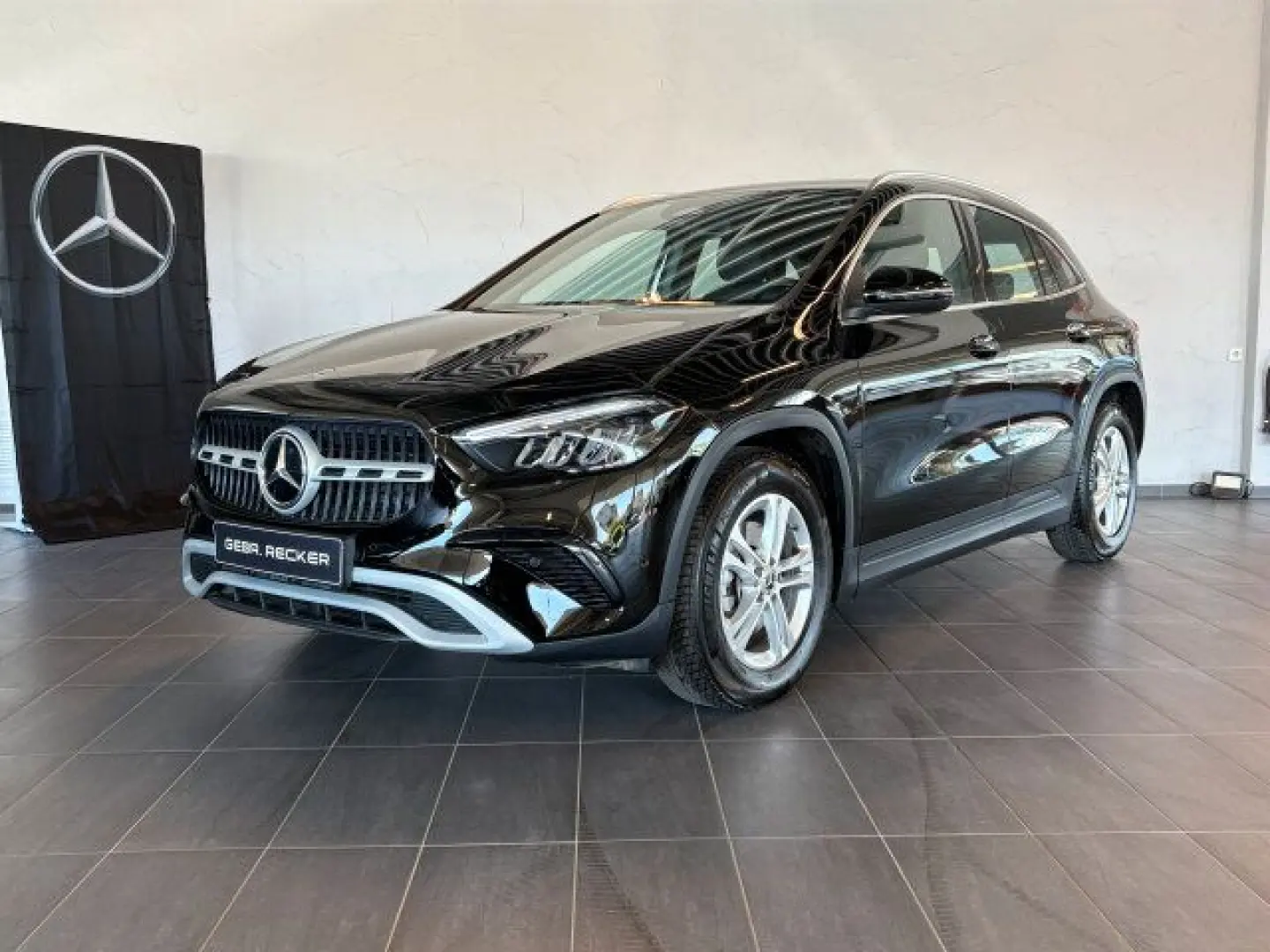 GLA 200 Advanced MBUX NaviPremium LED Kamera DAB