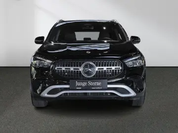 GLA 200 Rückfahrkamera Sitzheizung MBUX-Navi LED