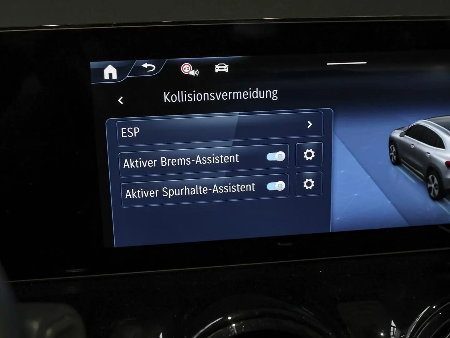 GLA 200 Rückfahrkamera Sitzheizung MBUX-Navi LED