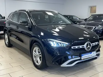 GLA 180 ACC LED Navi R-Cam TeiLeder SHZ KlimaAu